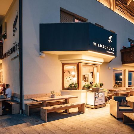 Hotel Wildschuetz San Leonardo in Passiria Esterno foto
