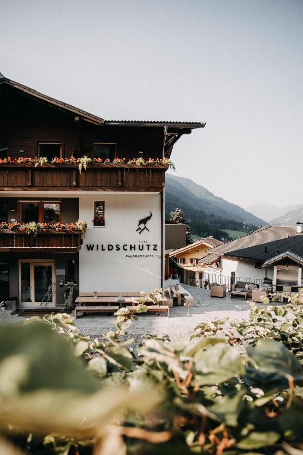 Hotel Wildschuetz San Leonardo in Passiria Esterno foto